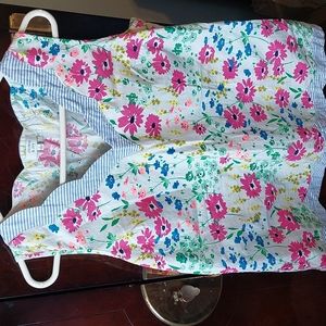 Sleeveless floral blouse, L